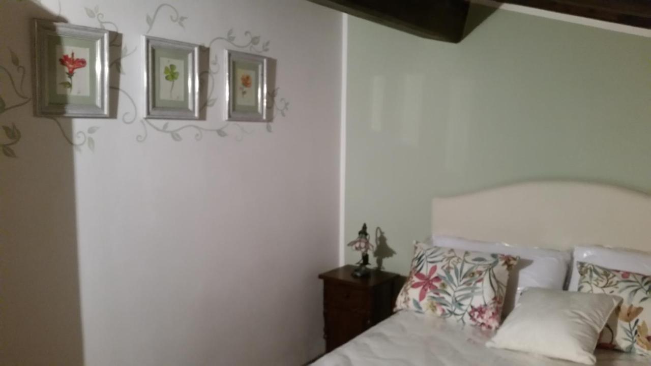Il Nido Nel Borgo Casa Vacanze Camaiore Exteriör bild